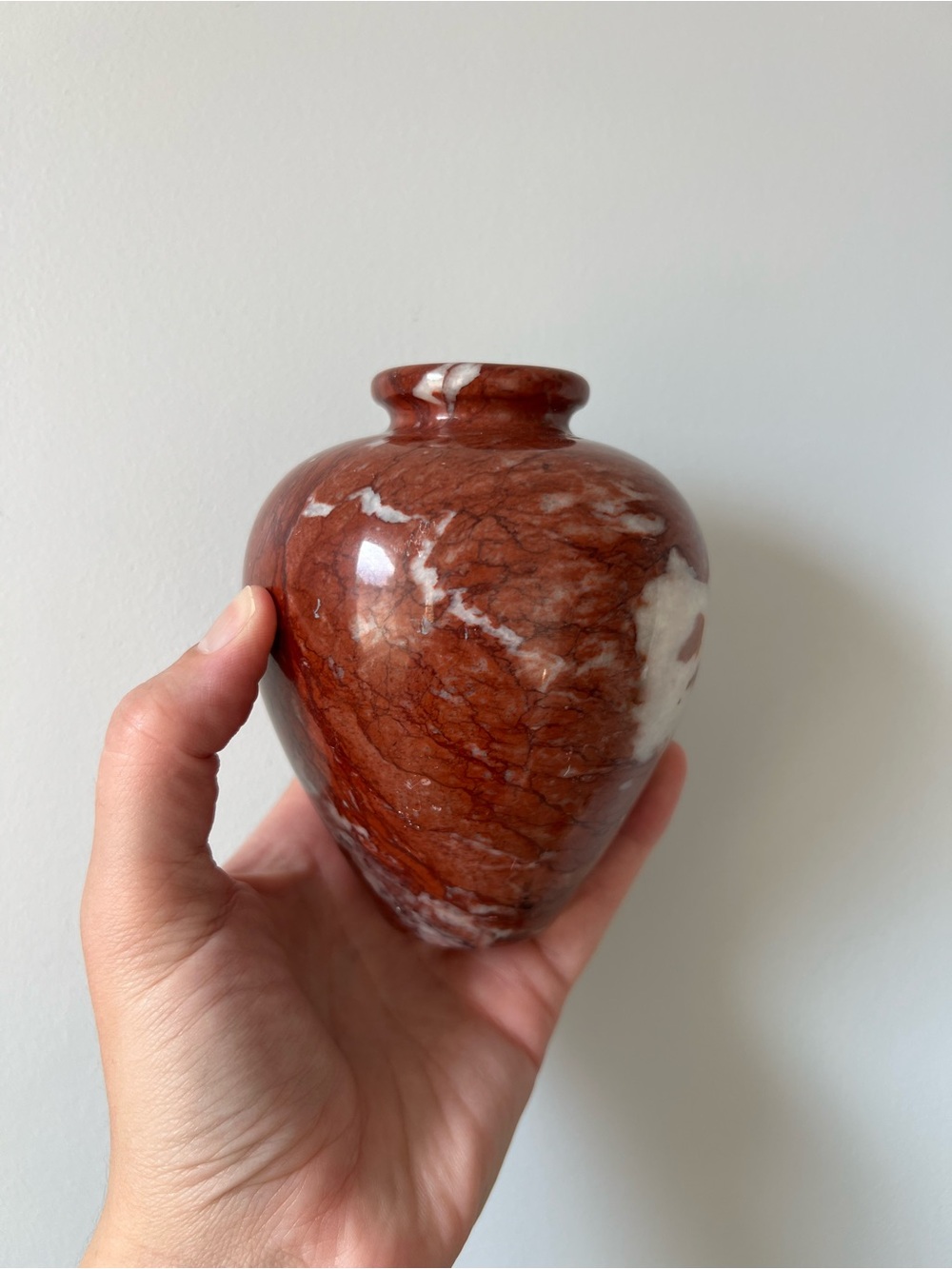 Vintage Red Marble Table Vase - Picture 6 of 9